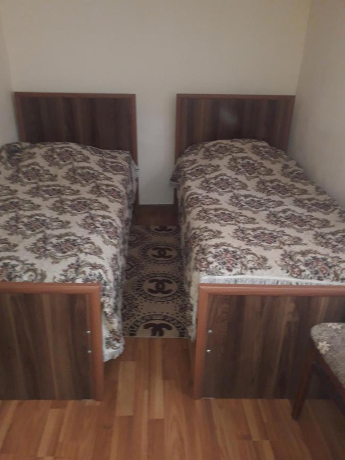 Nunu'S Guesthouse Цкалтубо Екстериор снимка
