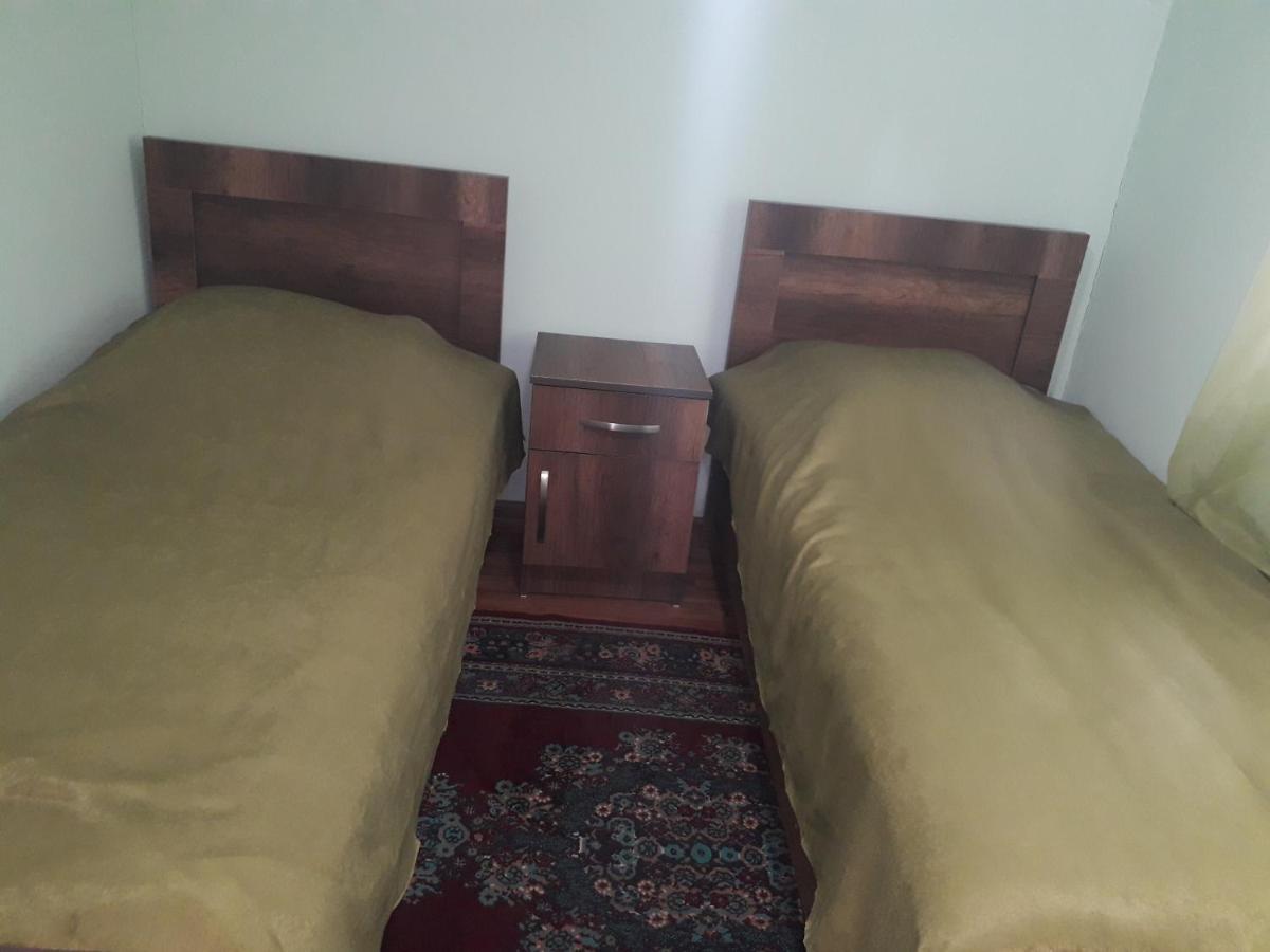 Nunu'S Guesthouse Цкалтубо Екстериор снимка