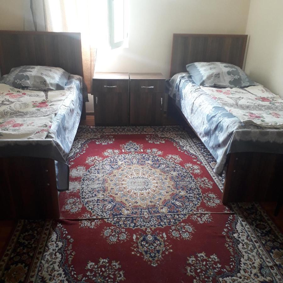 Nunu'S Guesthouse Цкалтубо Екстериор снимка