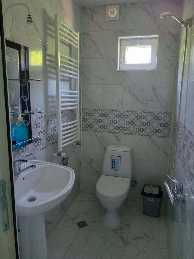 Nunu'S Guesthouse Цкалтубо Екстериор снимка